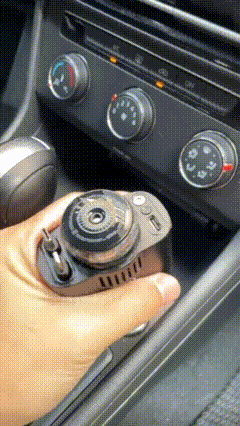 Chargeur Voiture Rapide 120W Multifonction – Câbles Rétractables Type-C & iPhone + Diffuseur d’Aromathérapie